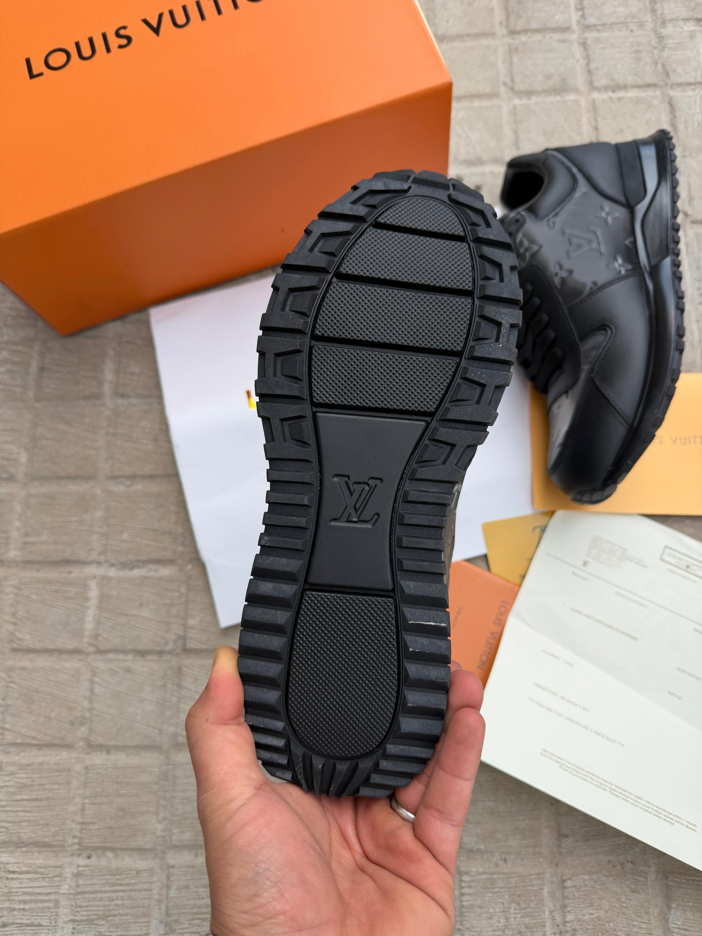 Zapatilla Louis Vuitton Run Away