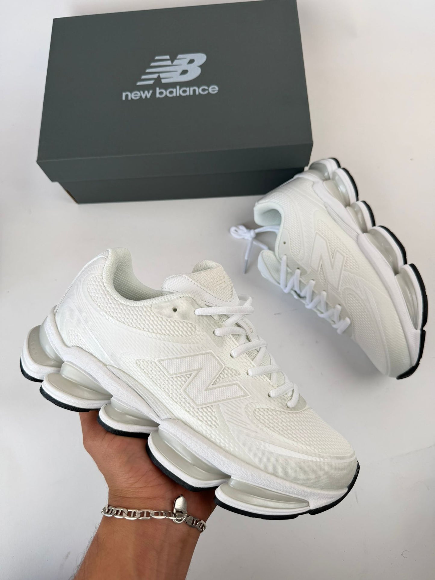 Zapatilla New Balance 2000