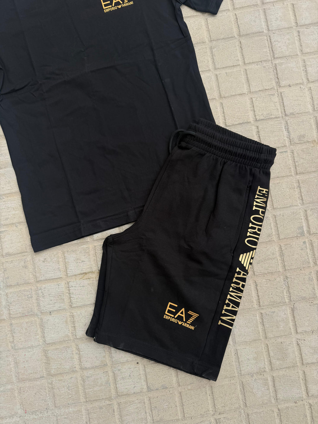 Conjunto Emporio Armani EA7