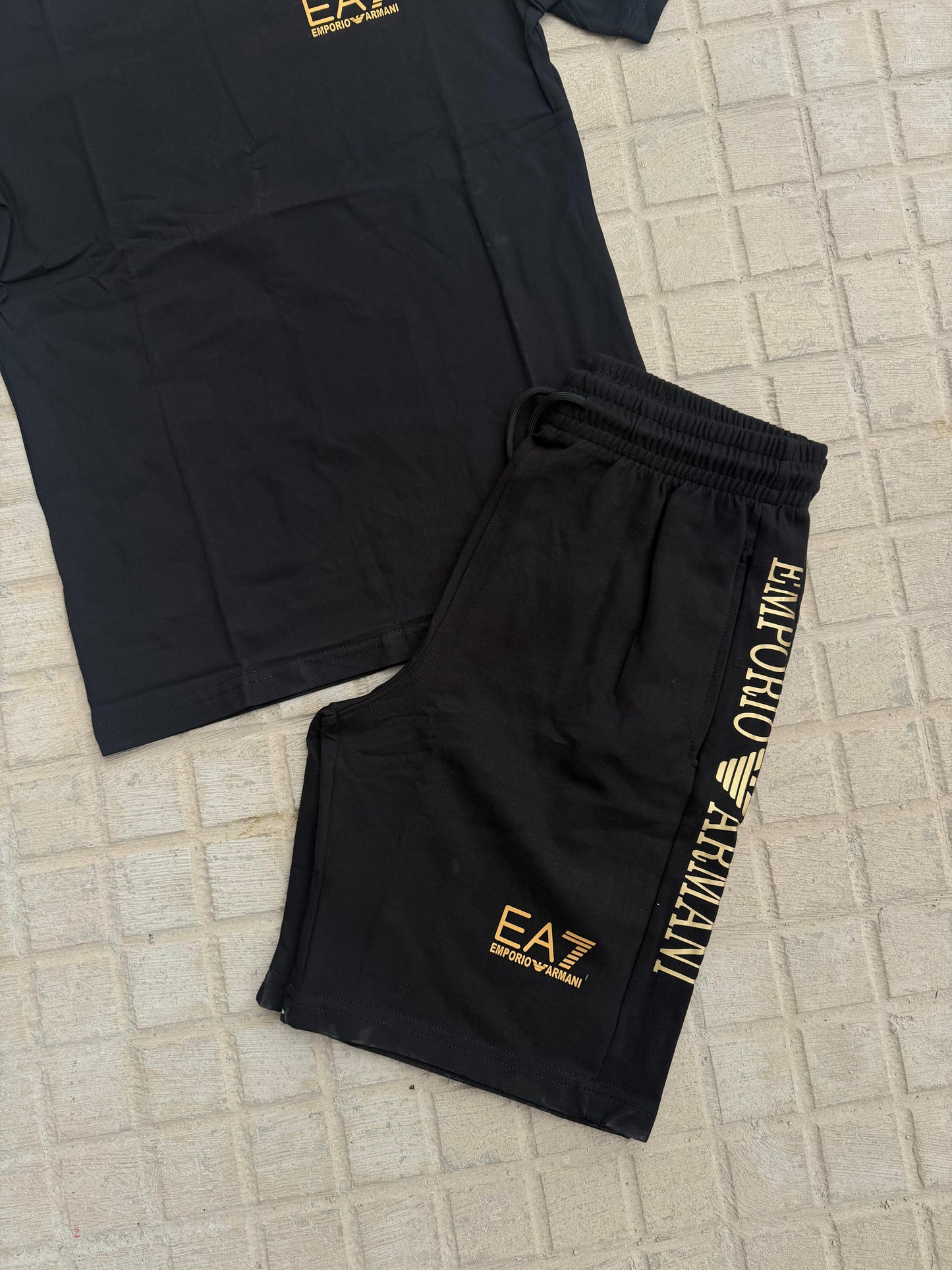 Conjunto Emporio Armani EA7