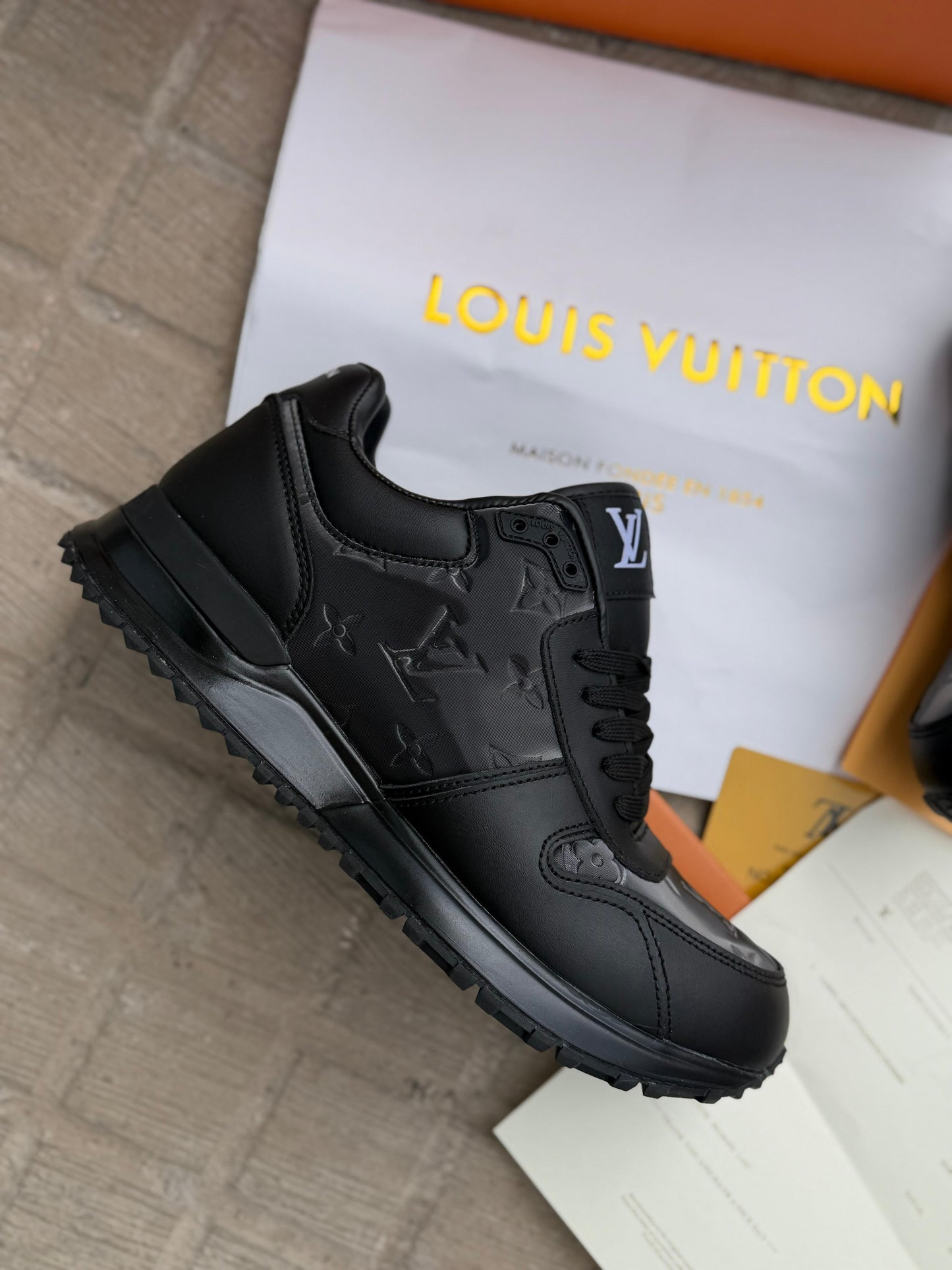 Zapatilla Louis Vuitton Run Away
