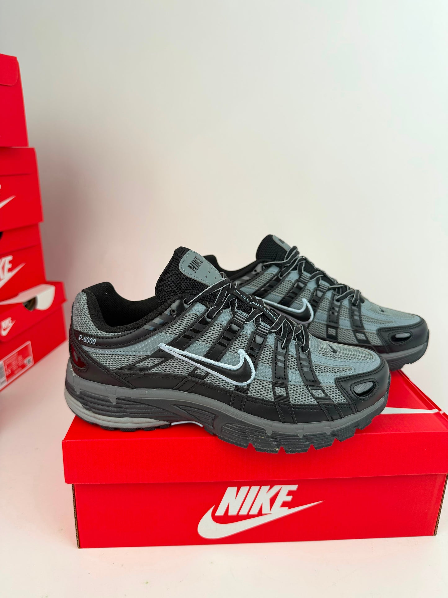 Zapatilla Nike P6000