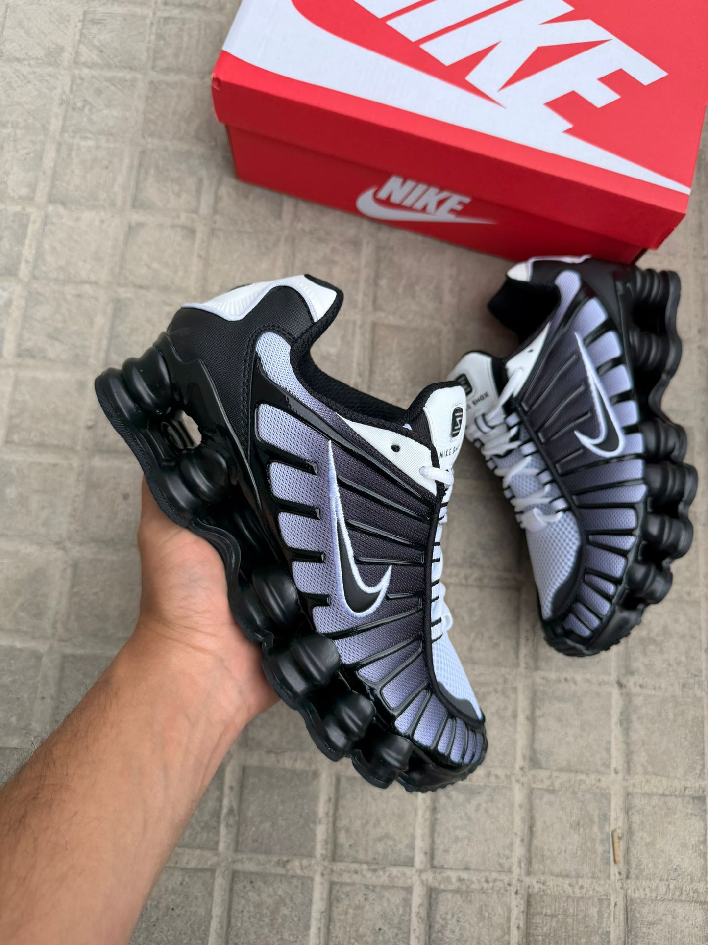 Zapatilla Nike Shox 2026