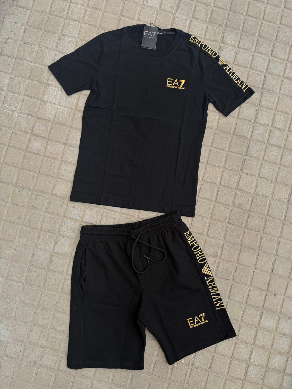 Conjunto Emporio Armani EA7