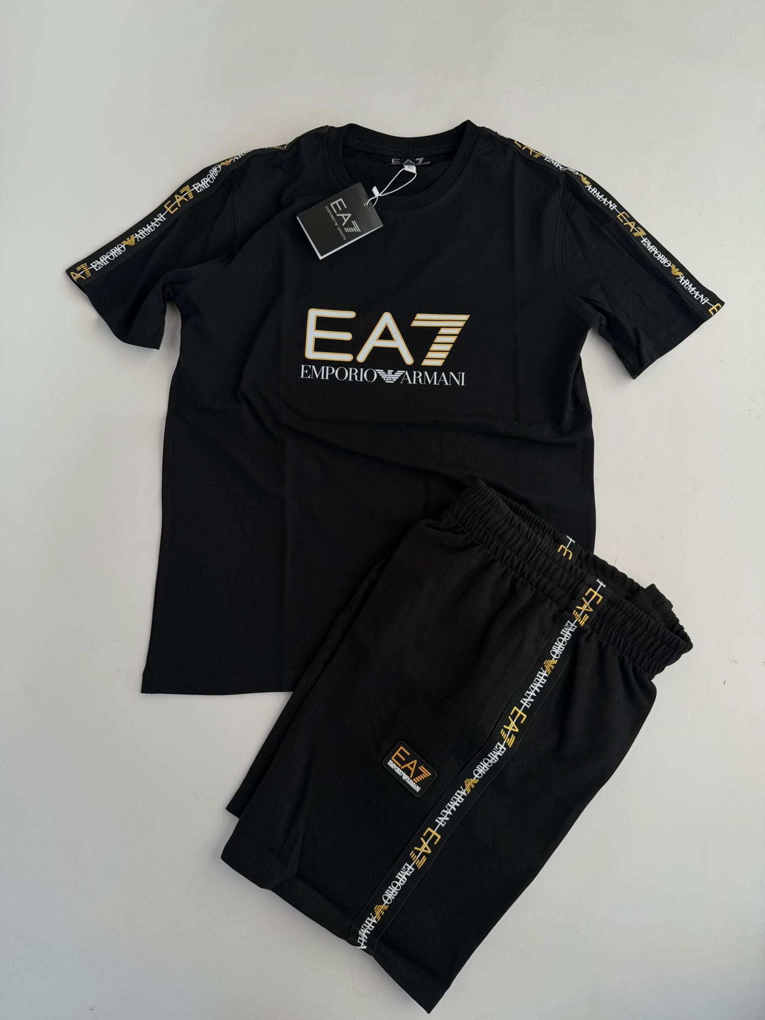 Conjunto Emporio Armani EA7 2026