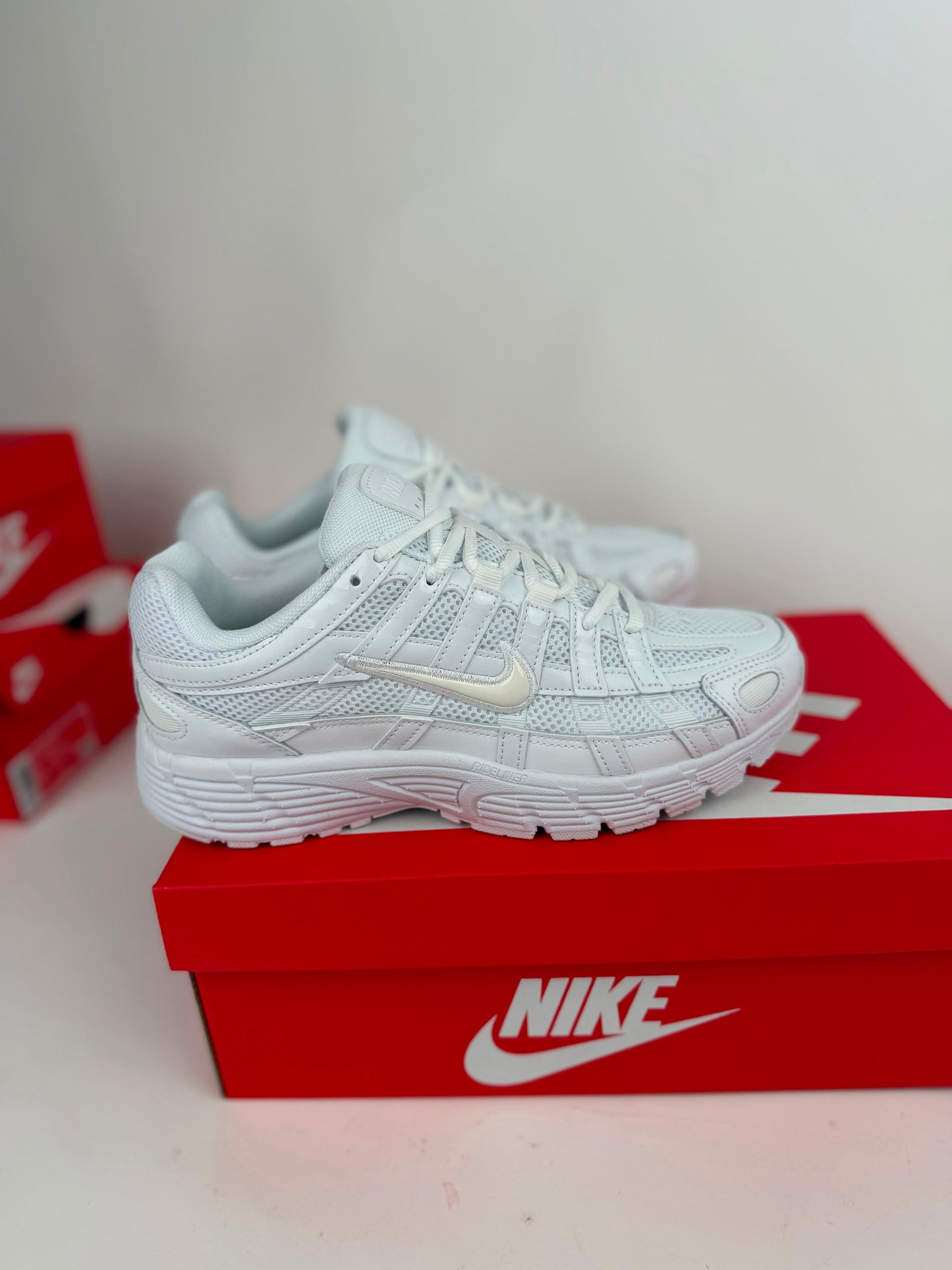 Zapatilla Nike P6000