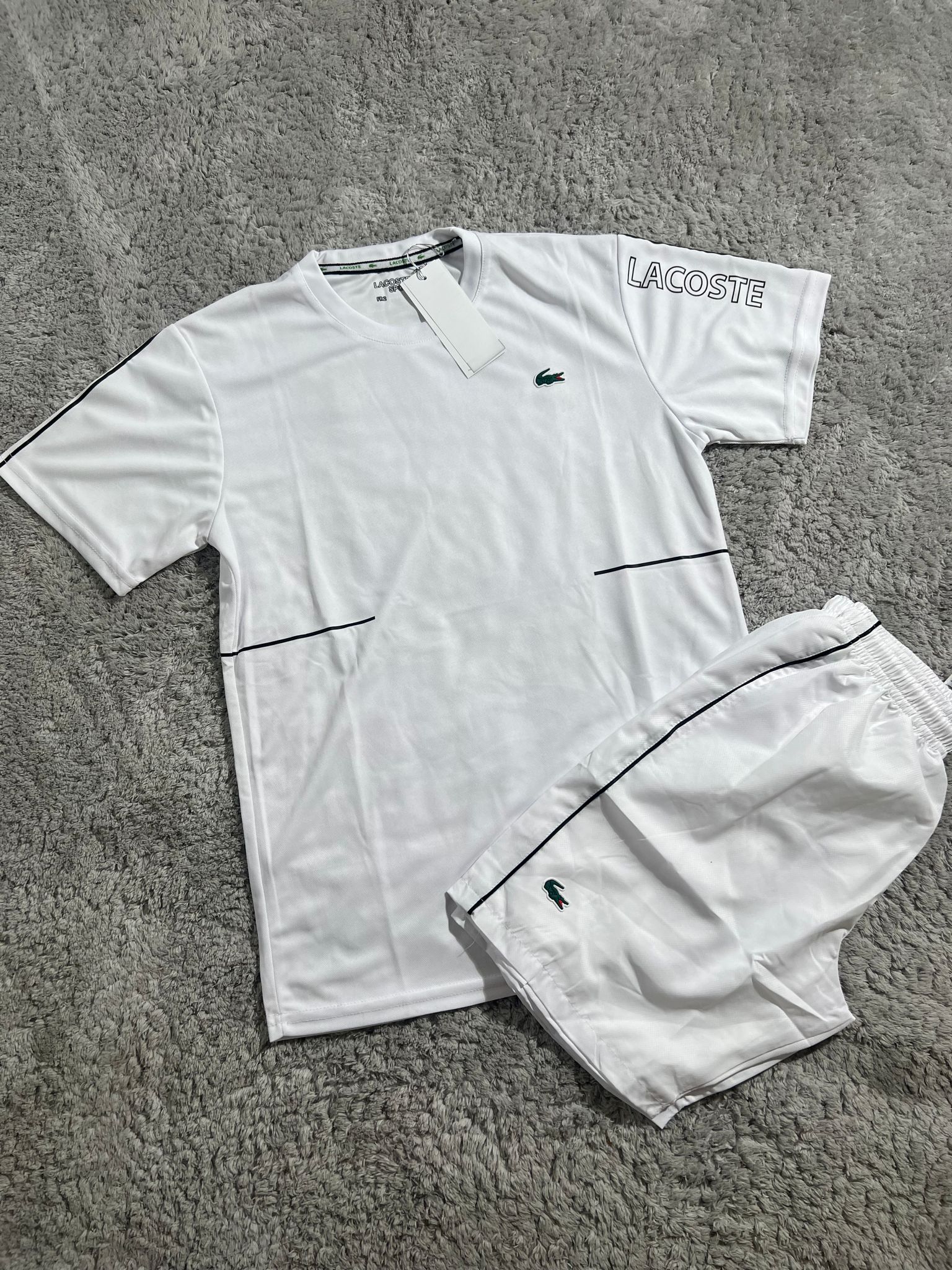 Conjunto Lacoste