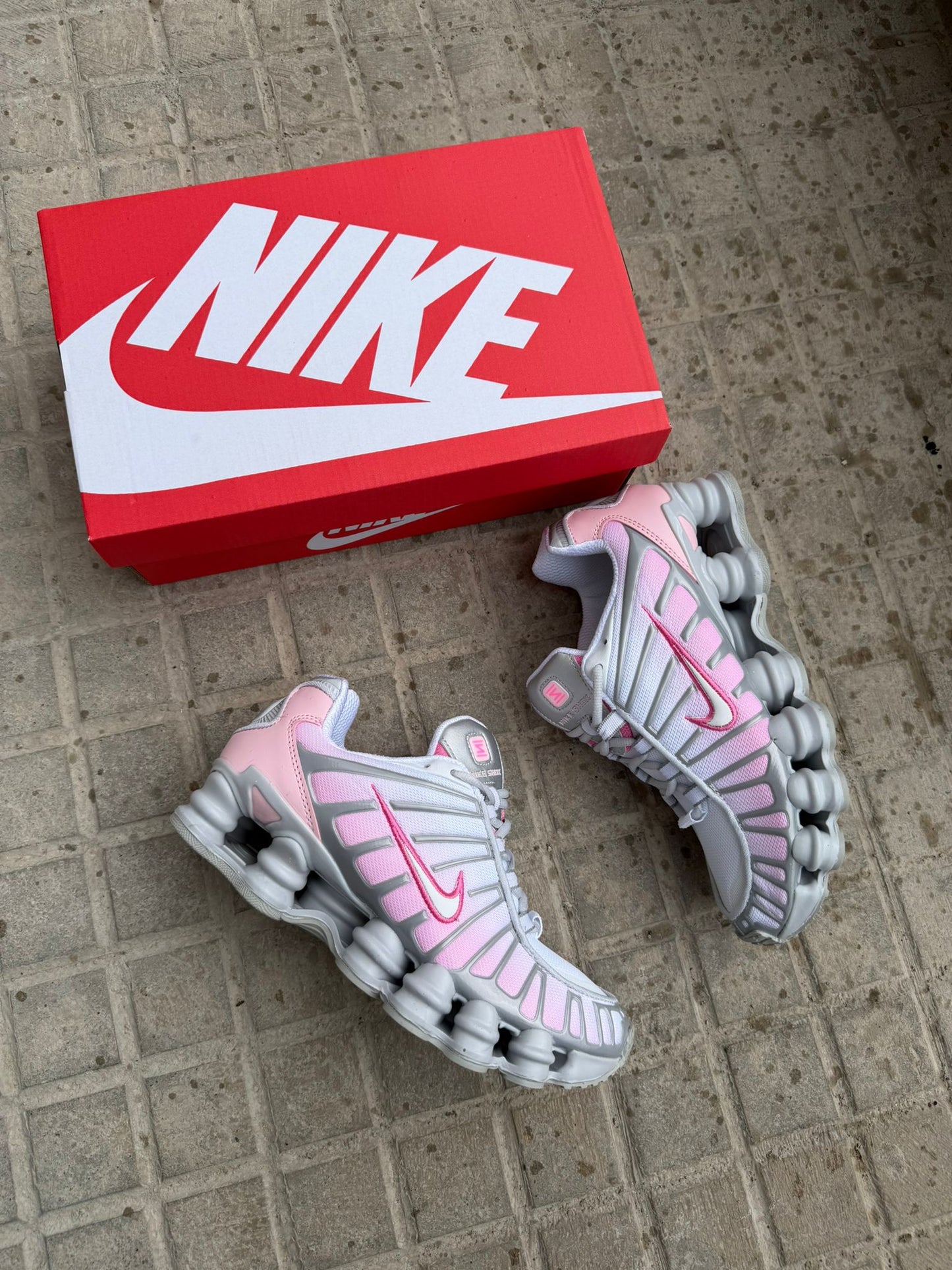 Zapatilla Nike Shox 2026