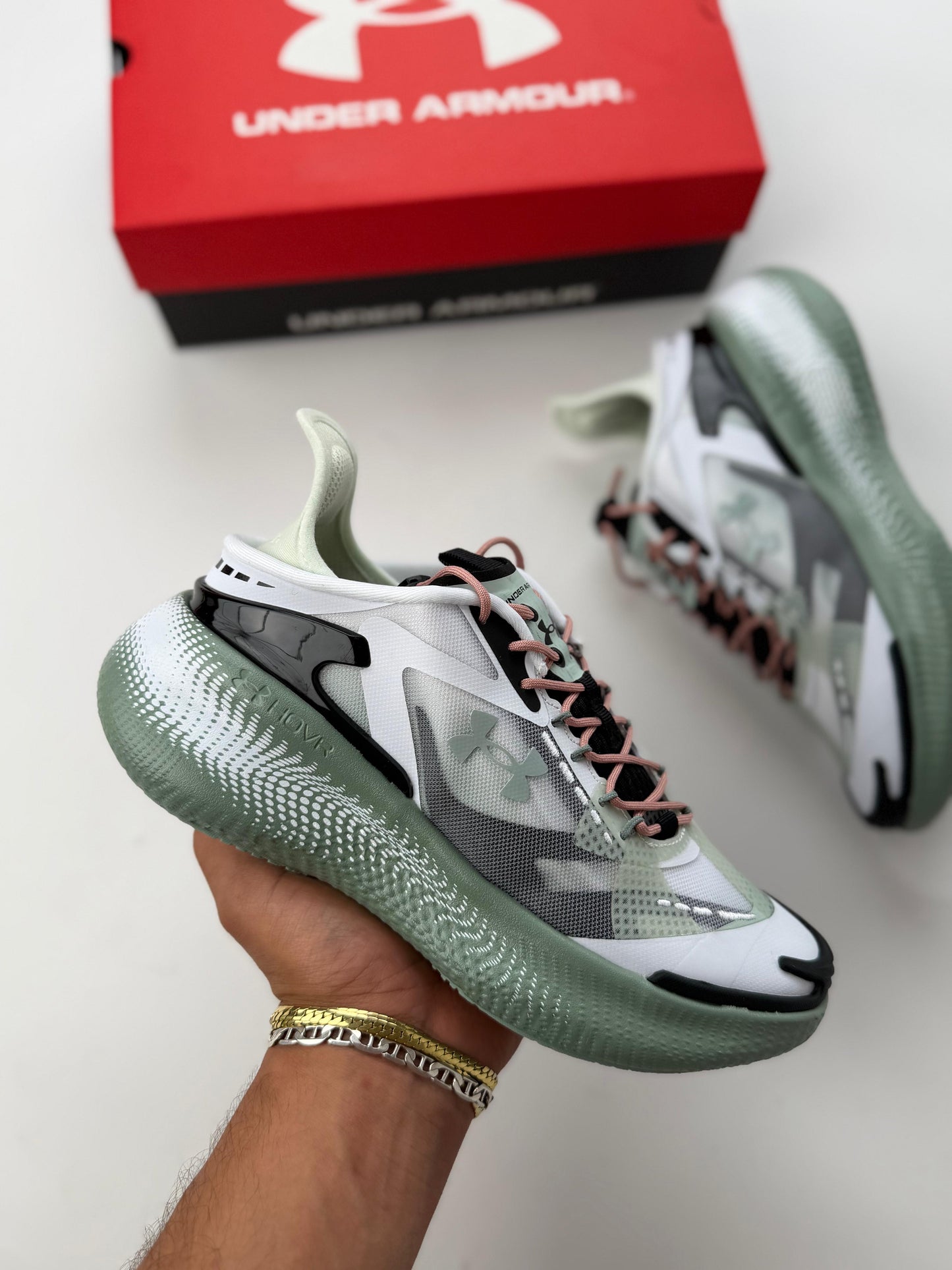 Zapatilla Under Armour 2026