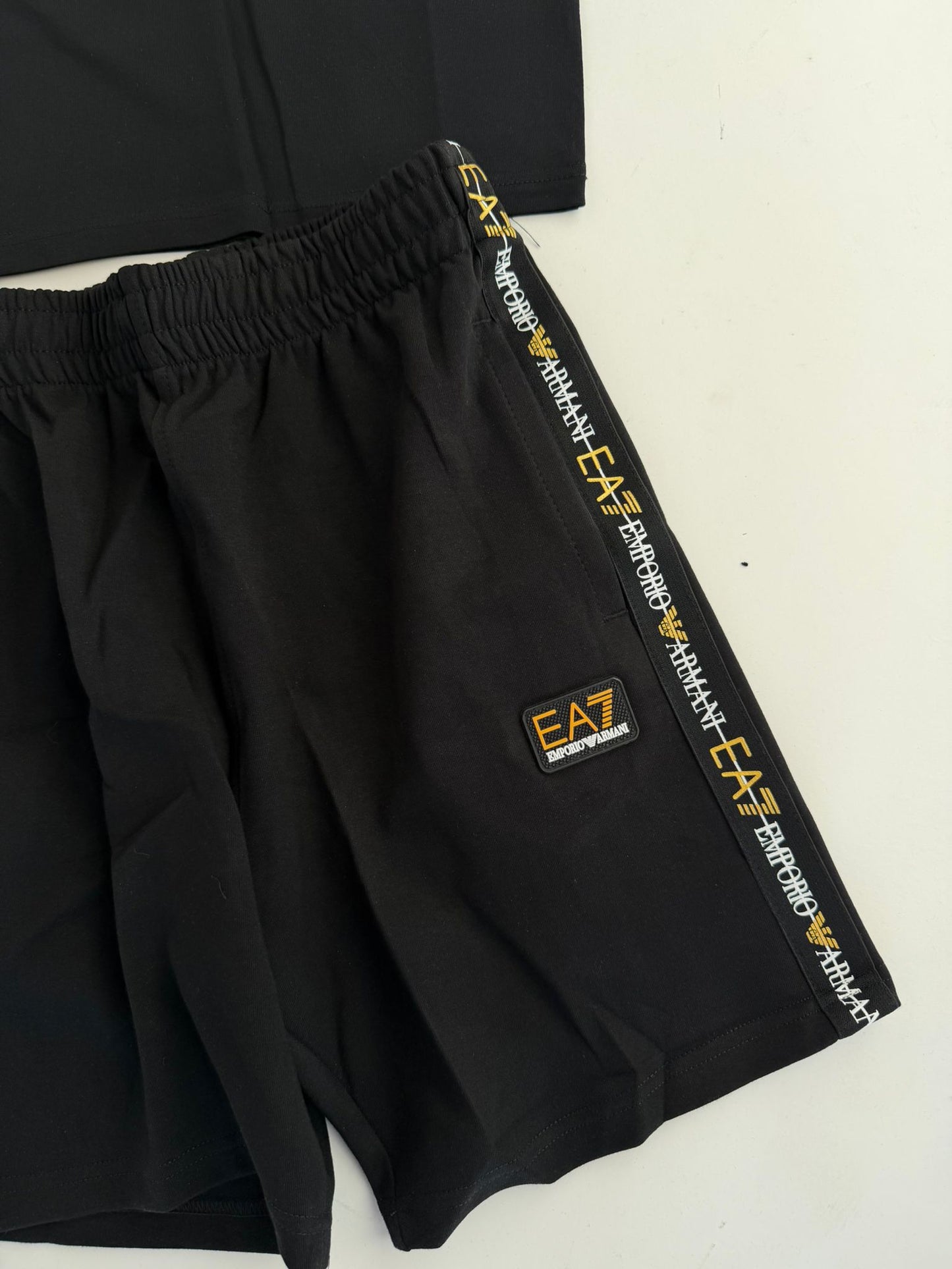 Conjunto Emporio Armani EA7 2026
