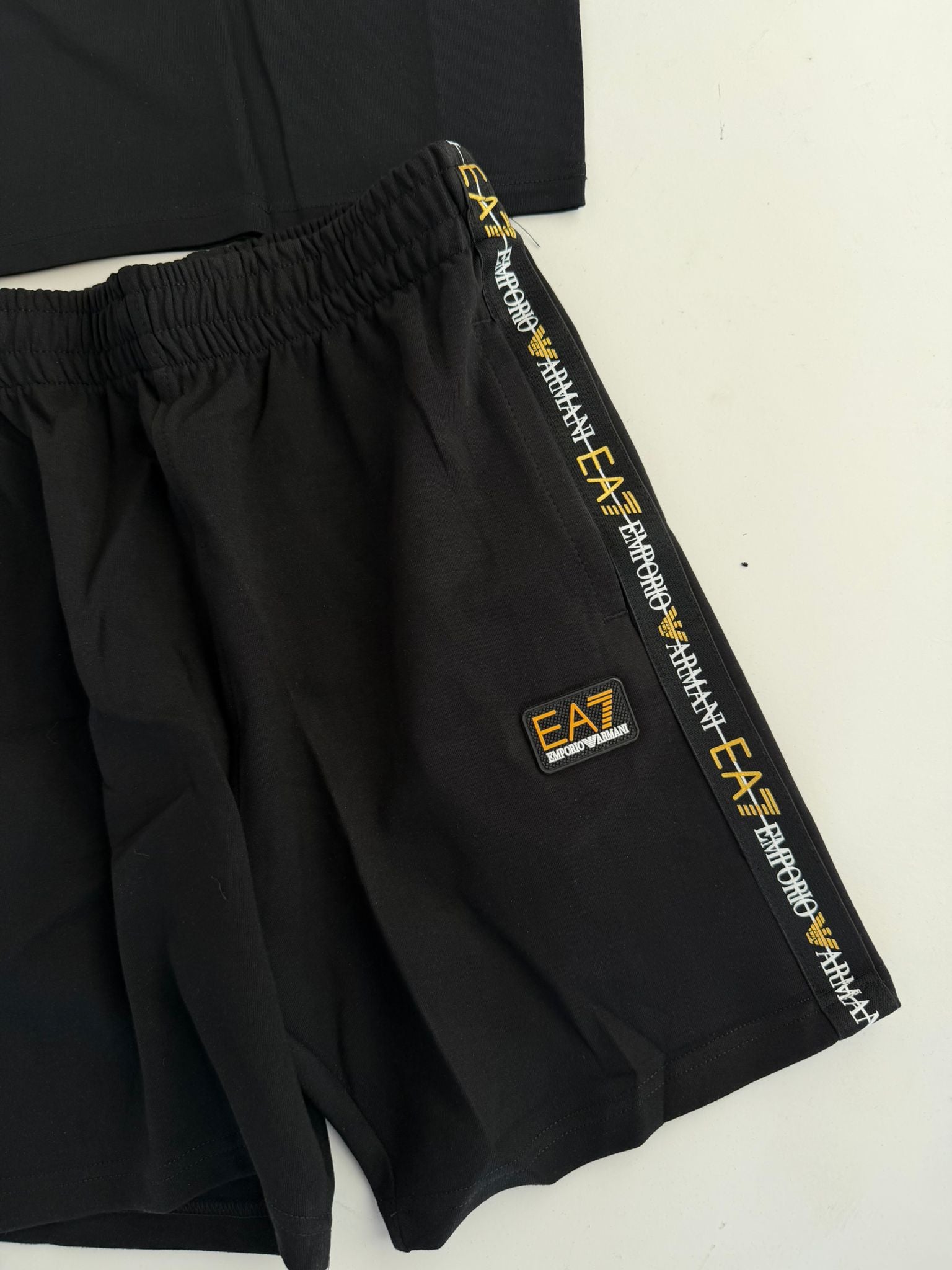 Conjunto Emporio Armani EA7 2026