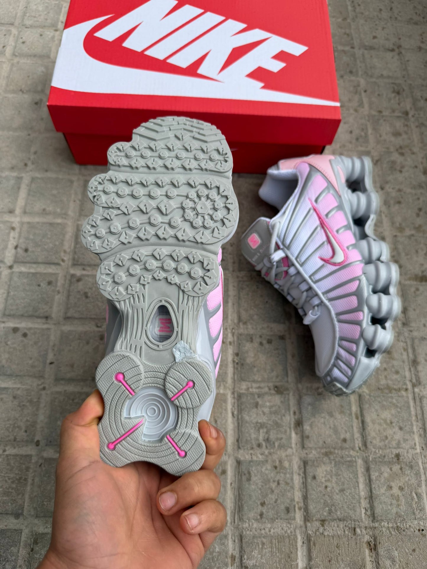 Zapatilla Nike Shox 2026