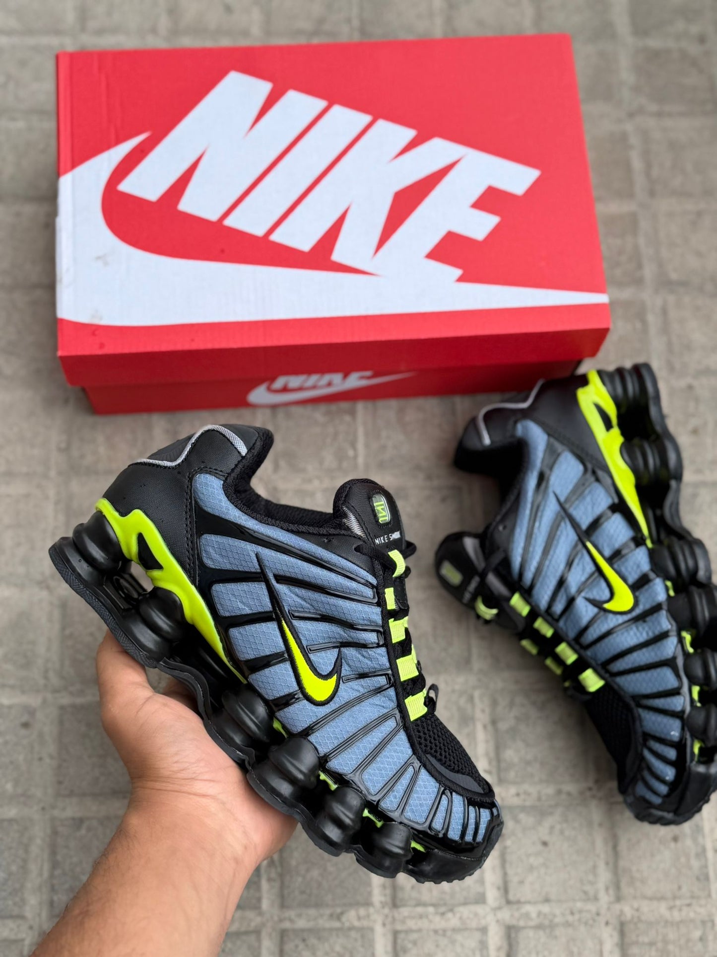 Zapatilla Nike Shox 2026