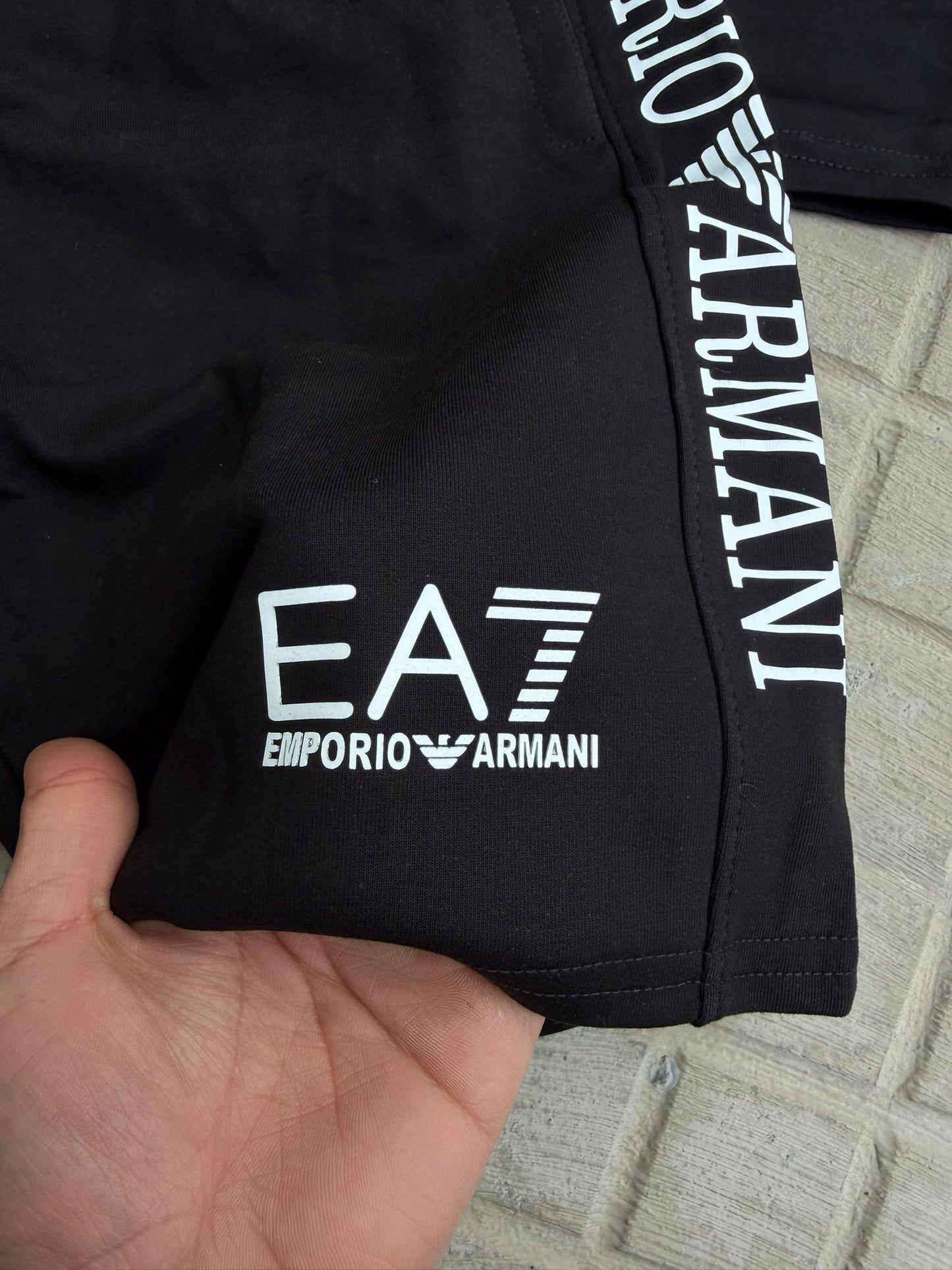 Conjunto Emporio Armani EA7