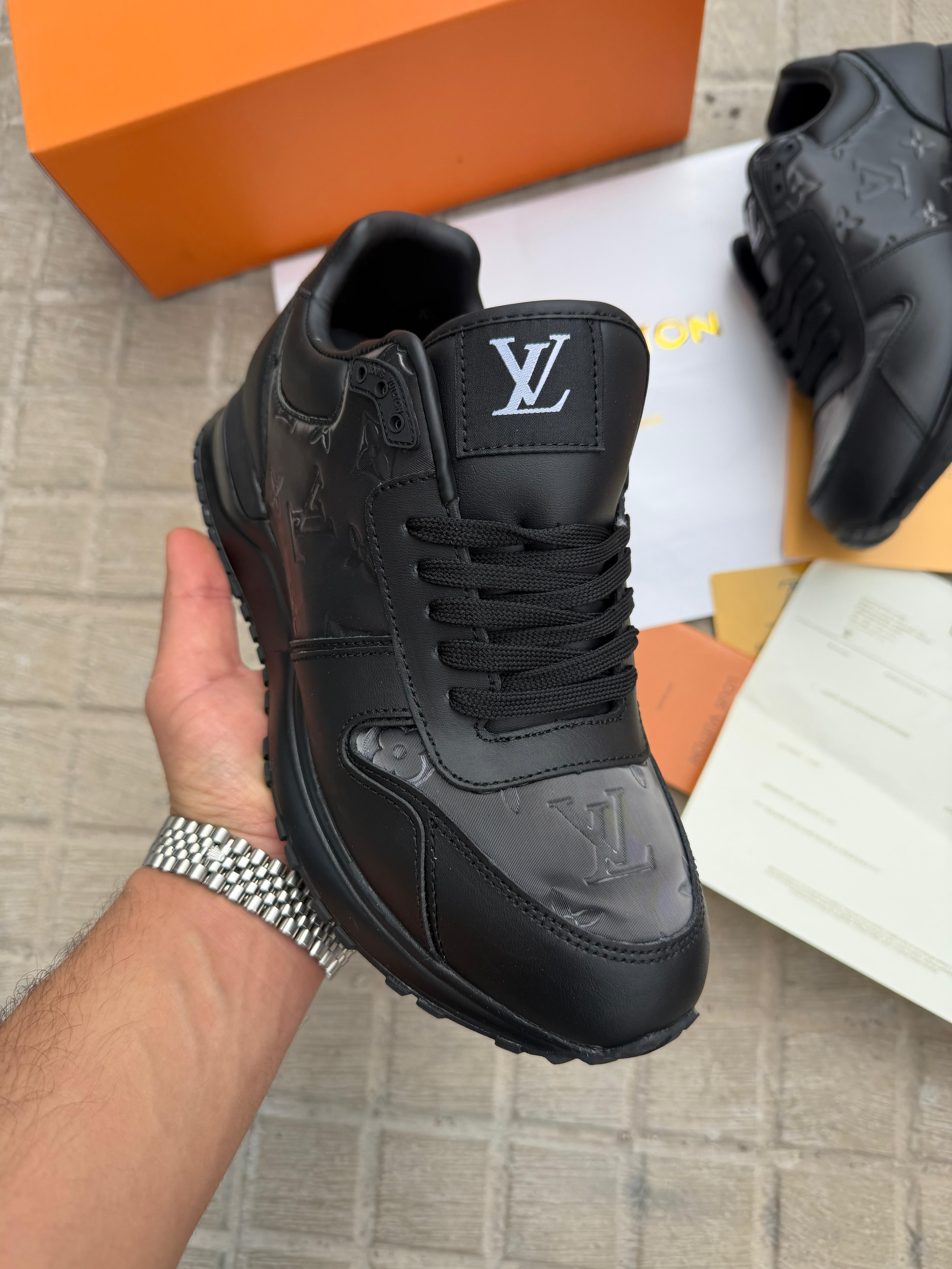 Zapatilla Louis Vuitton Run Away