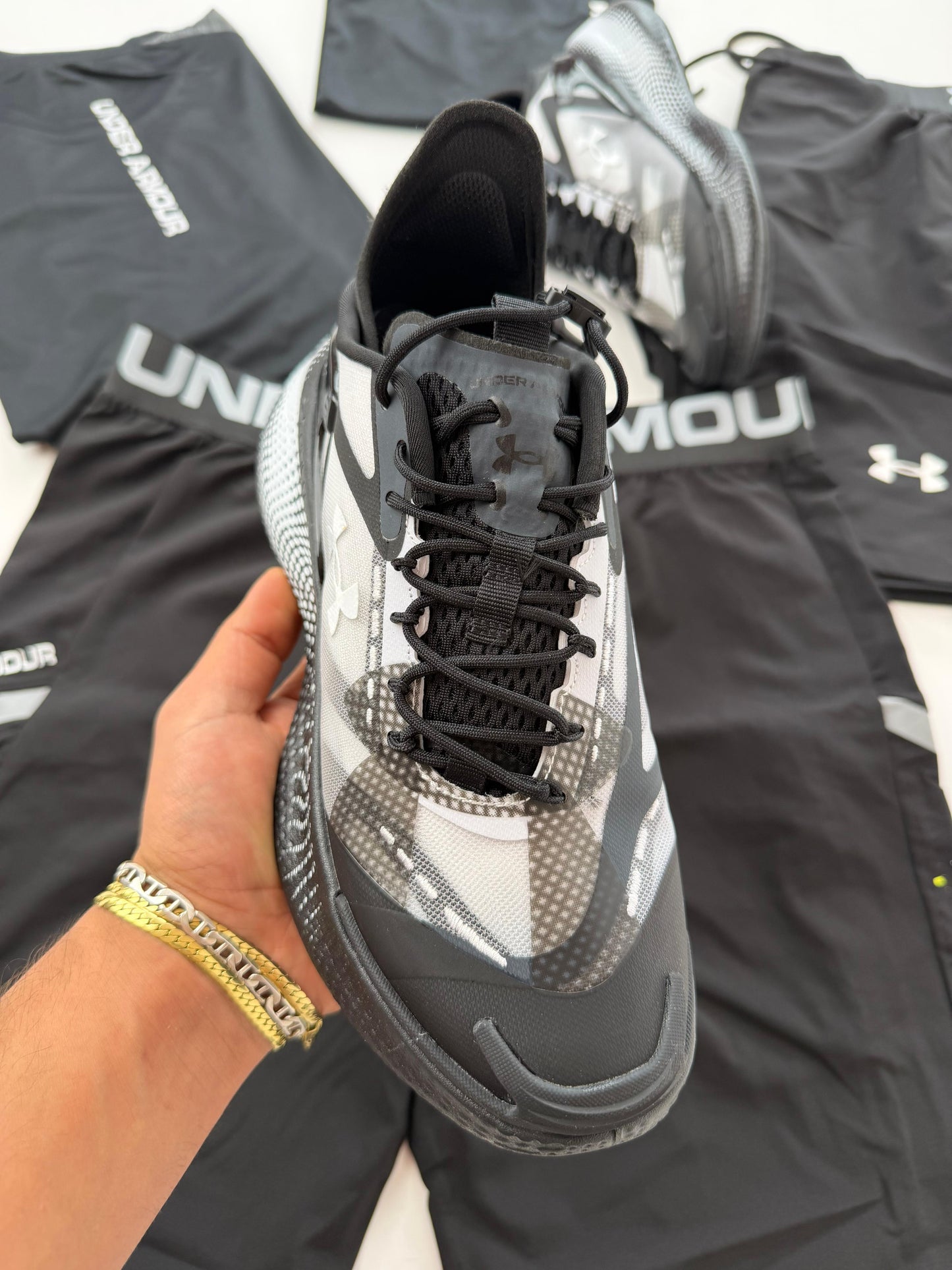 Zapatilla Under Armour 2026