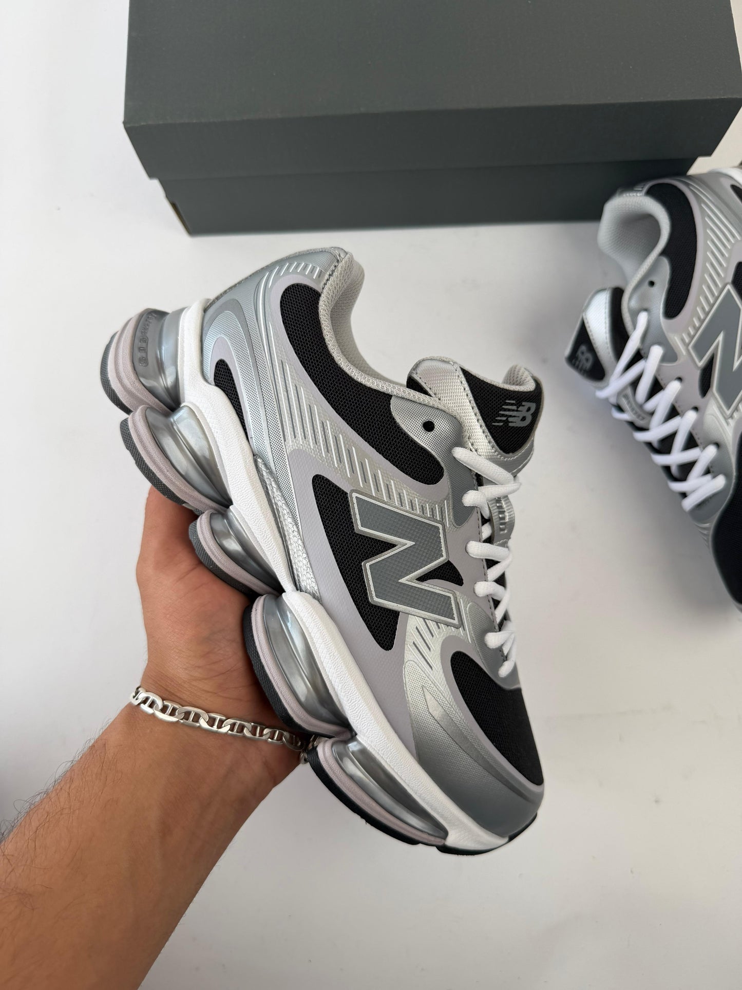 Zapatilla New Balance 2000