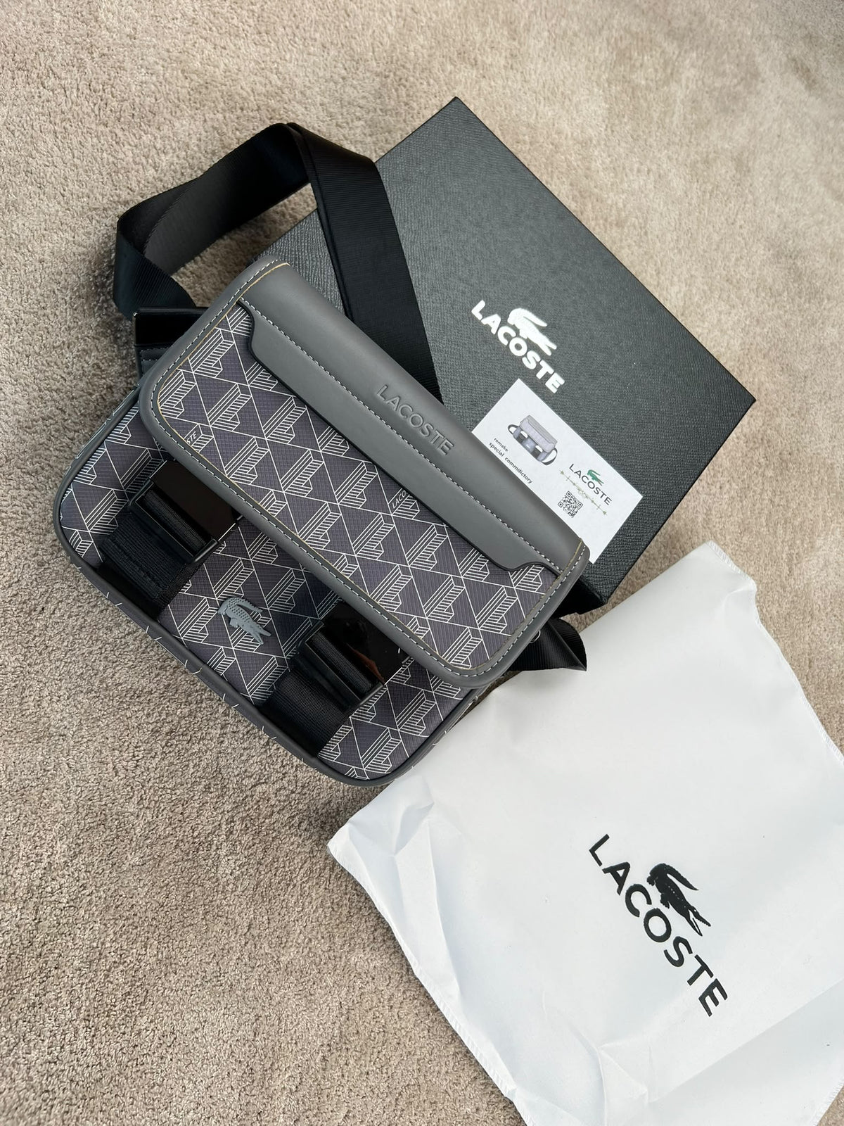 Bandolera Lacoste 2026