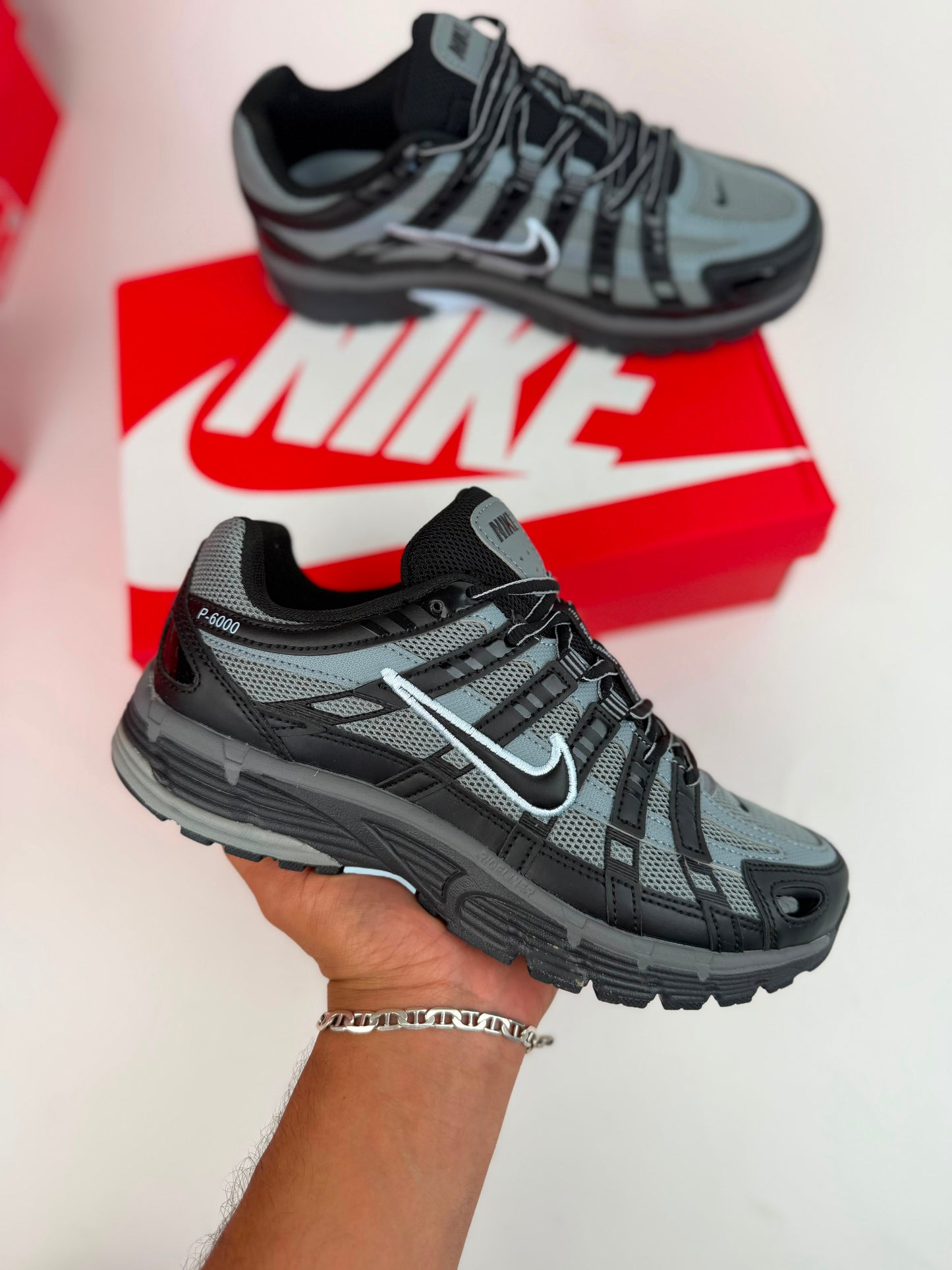 Zapatilla Nike P6000