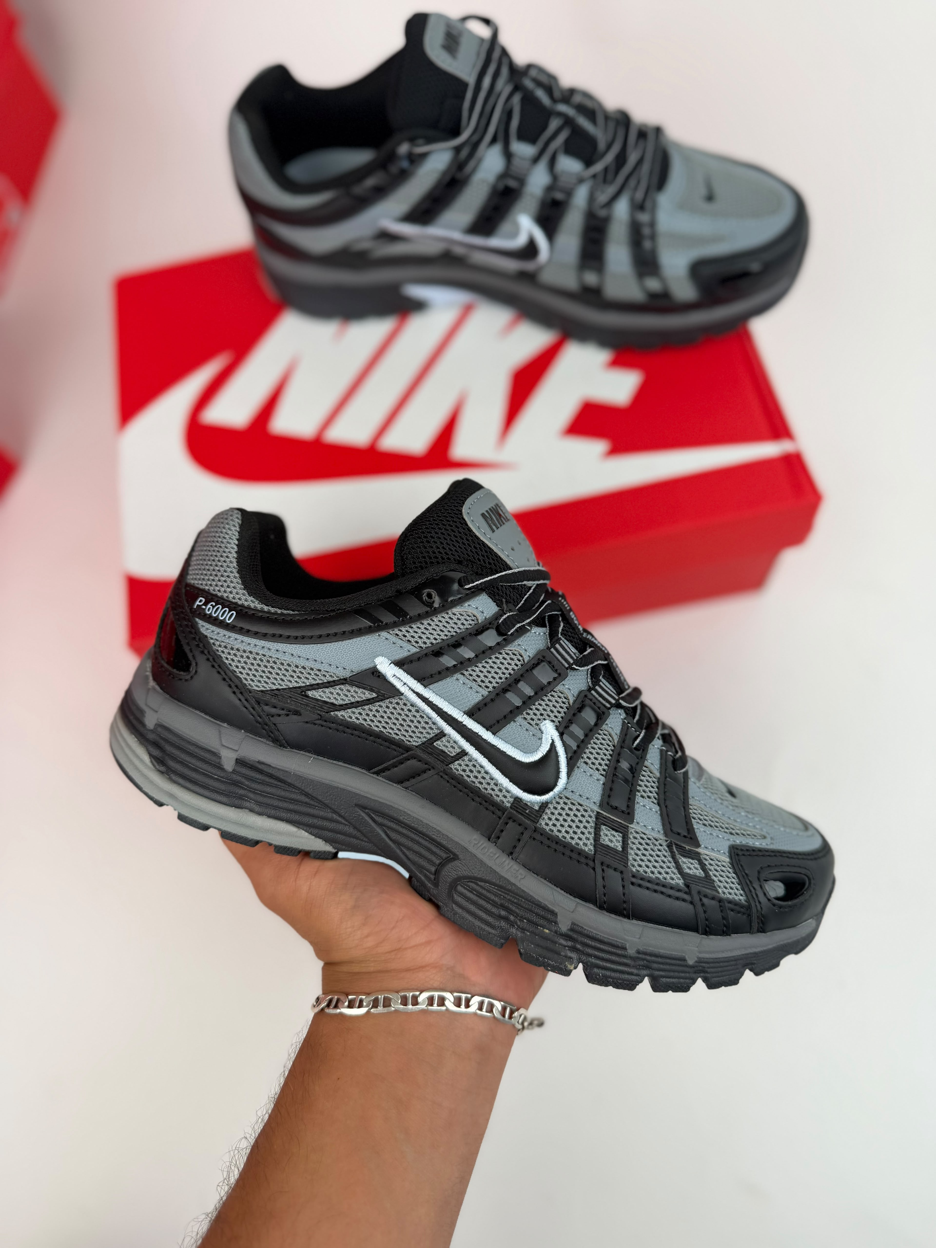 Zapatilla Nike P6000