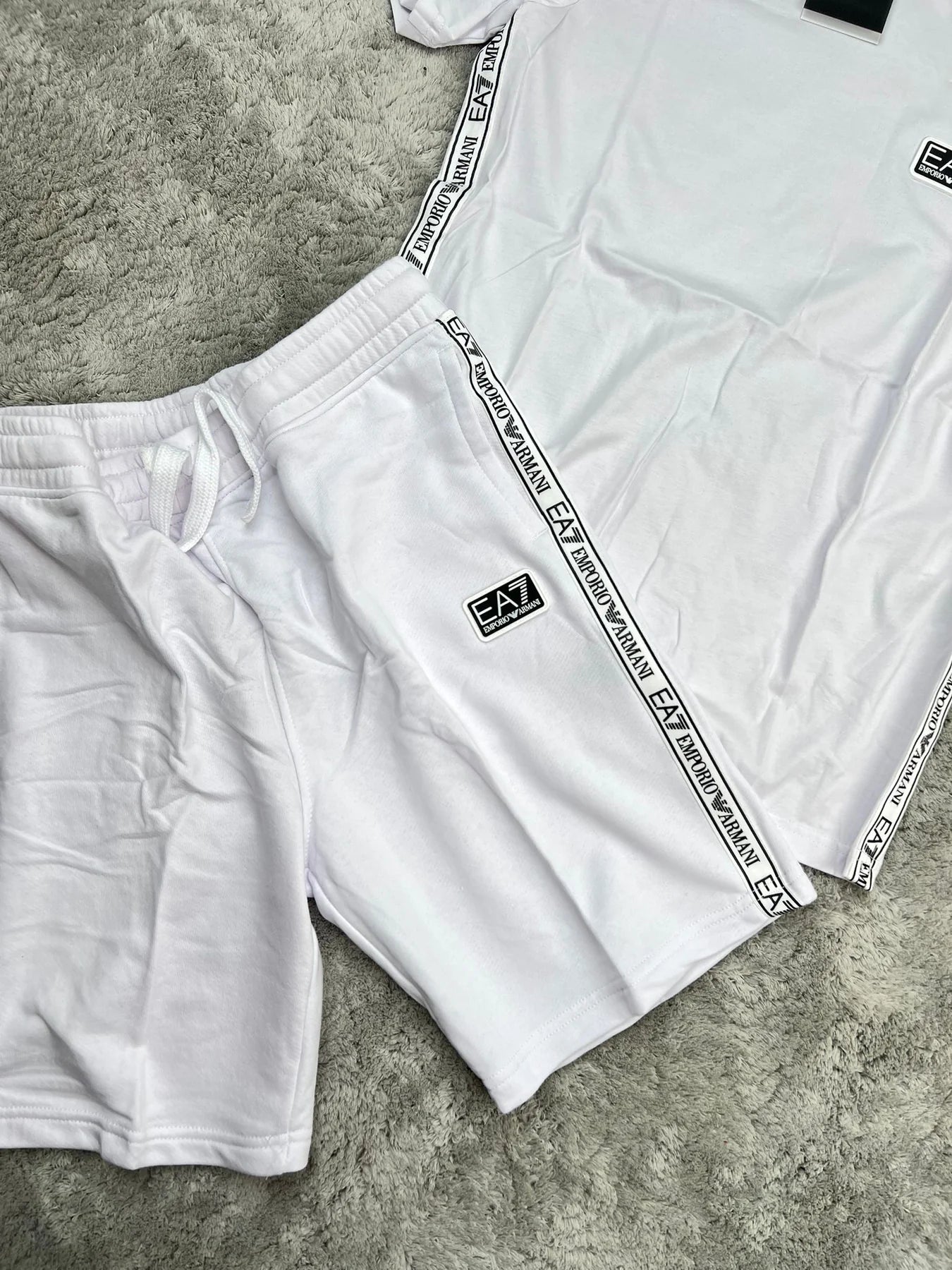 Conjunto Emporio Armani EA7