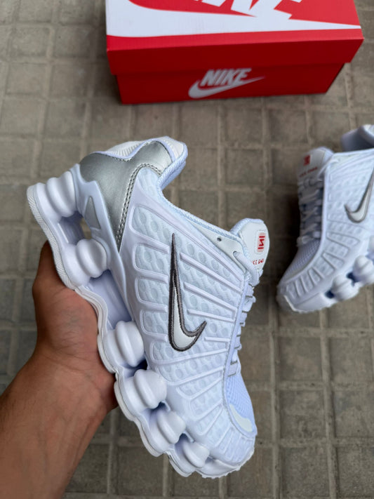 Zapatilla Nike Shox 2026