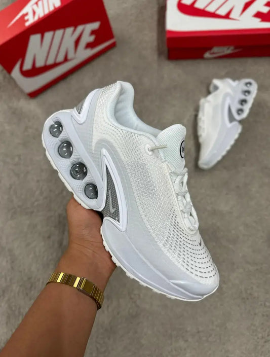 Zapatilla Nike Dn