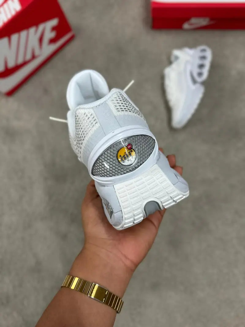 Zapatilla Nike Dn