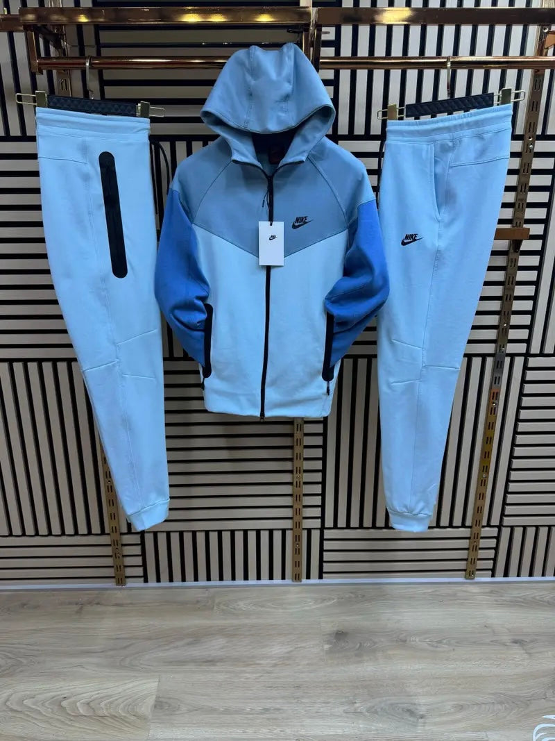 Chandal Nike Tech