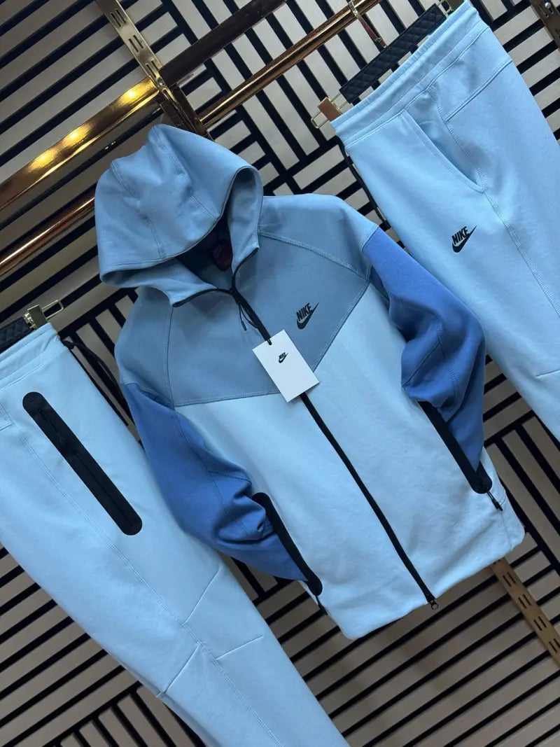Chandal Nike Tech