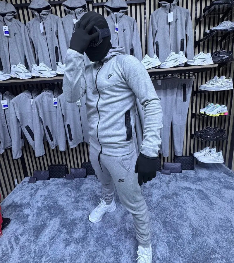 Chandal Nike Tech