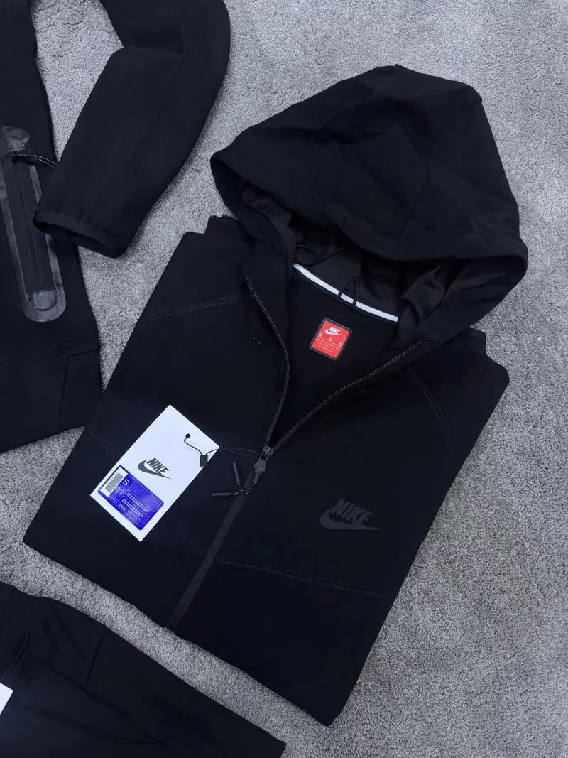 Chandal Nike Tech