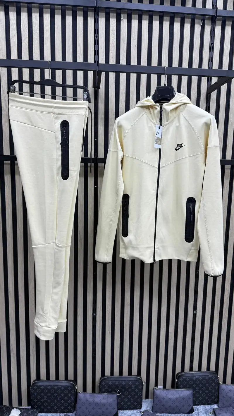 Chandal Nike Tech Cr7