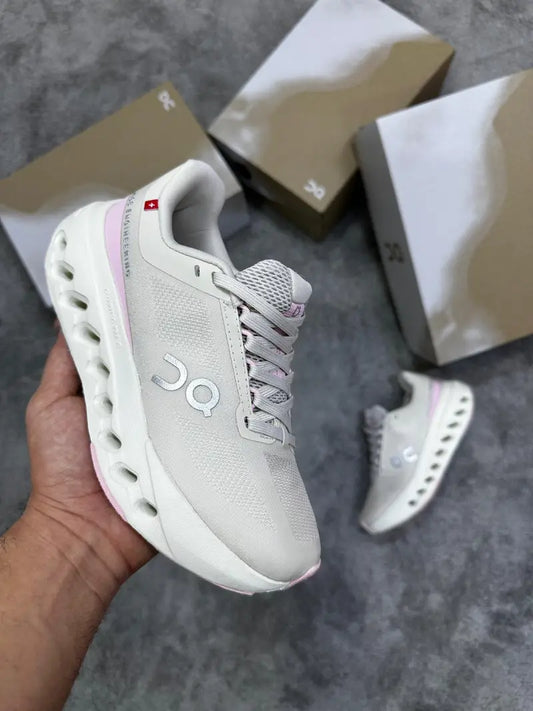 Zapatilla On Running Cloudsurfer