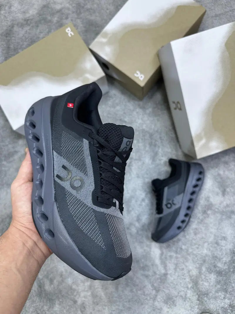 Zapatilla On Running Cloudsurfer
