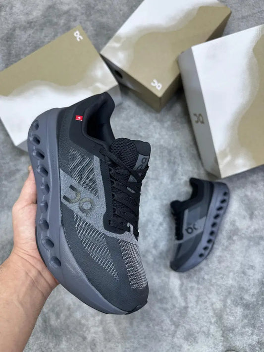 Zapatilla On Running Cloudsurfer