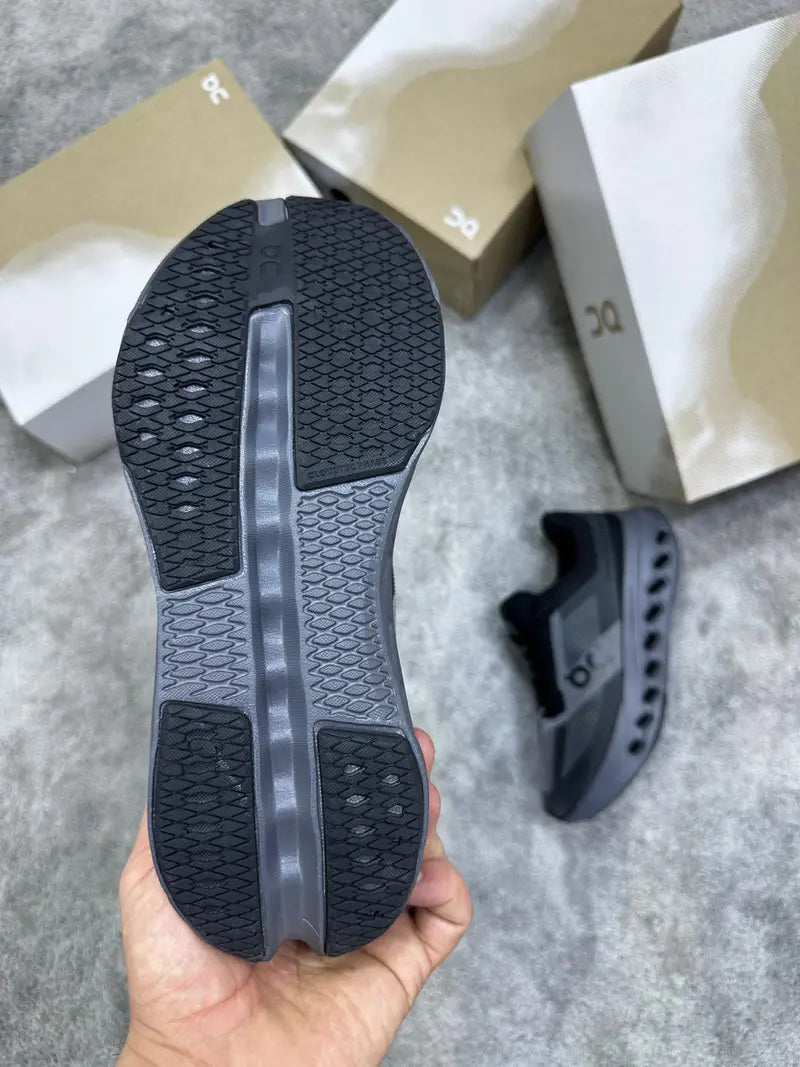 Zapatilla On Running Cloudsurfer