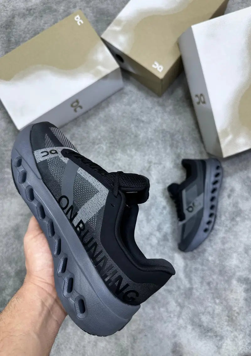 Zapatilla On Running Cloudsurfer