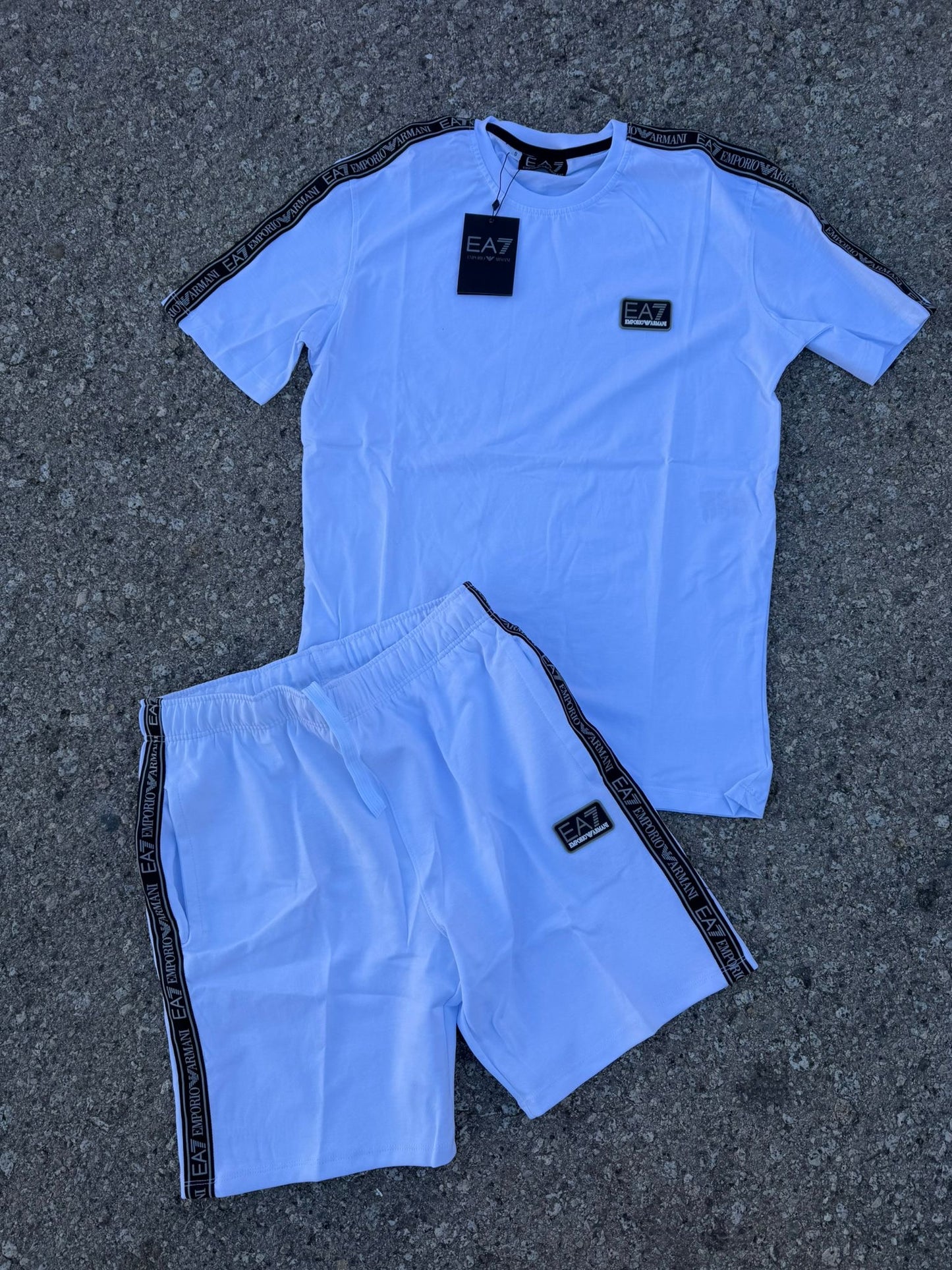 Conjunto Emporio Armani EA7