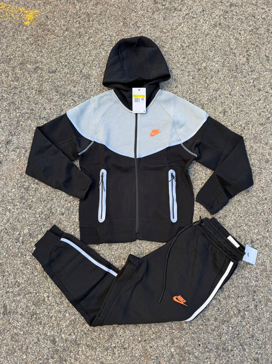 Chandal Nike Tech 2026