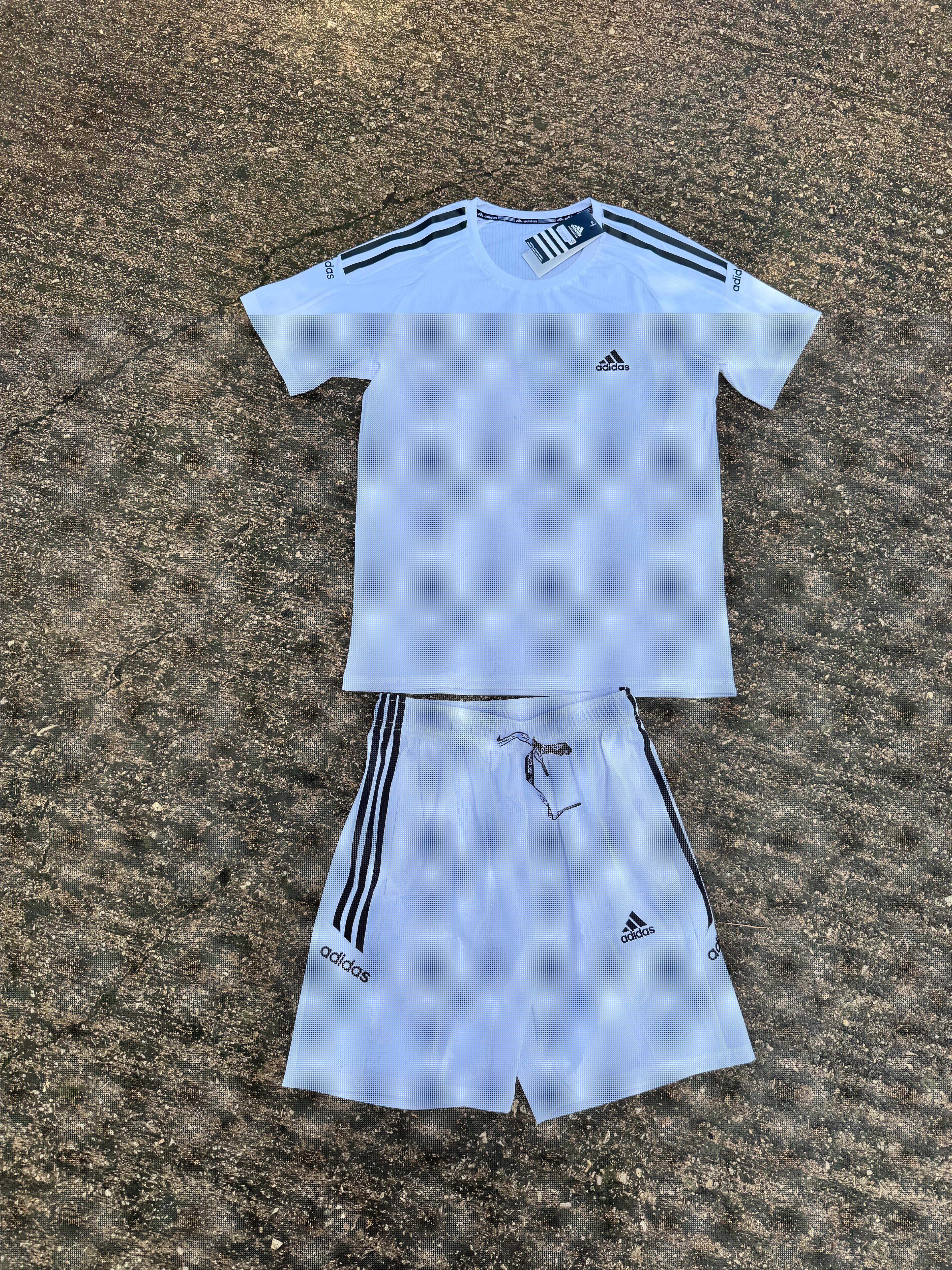 Conjunto Adidas