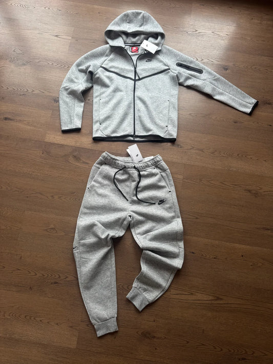 Chandal Nike Tech