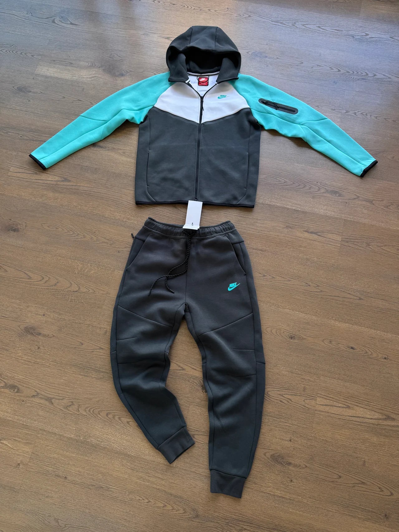 Chandal Nike Tech