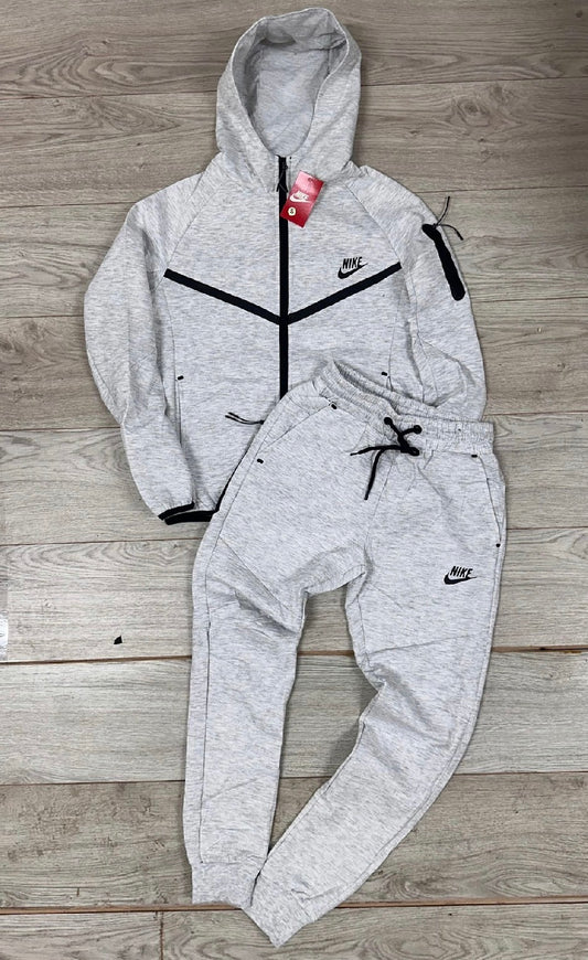 Chandal Nike Tech