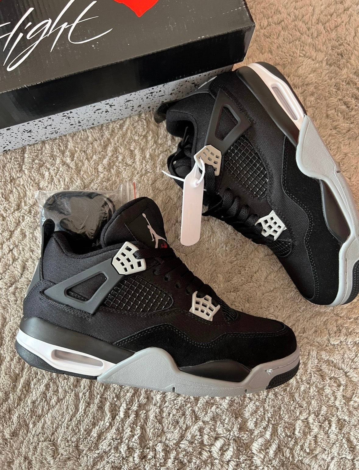 Zapatilla Jordan Retro 4