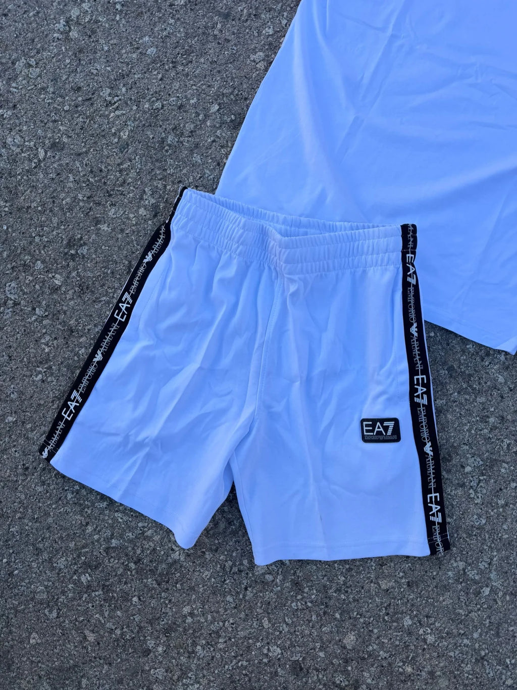 Conjunto Emporio Armani EA7
