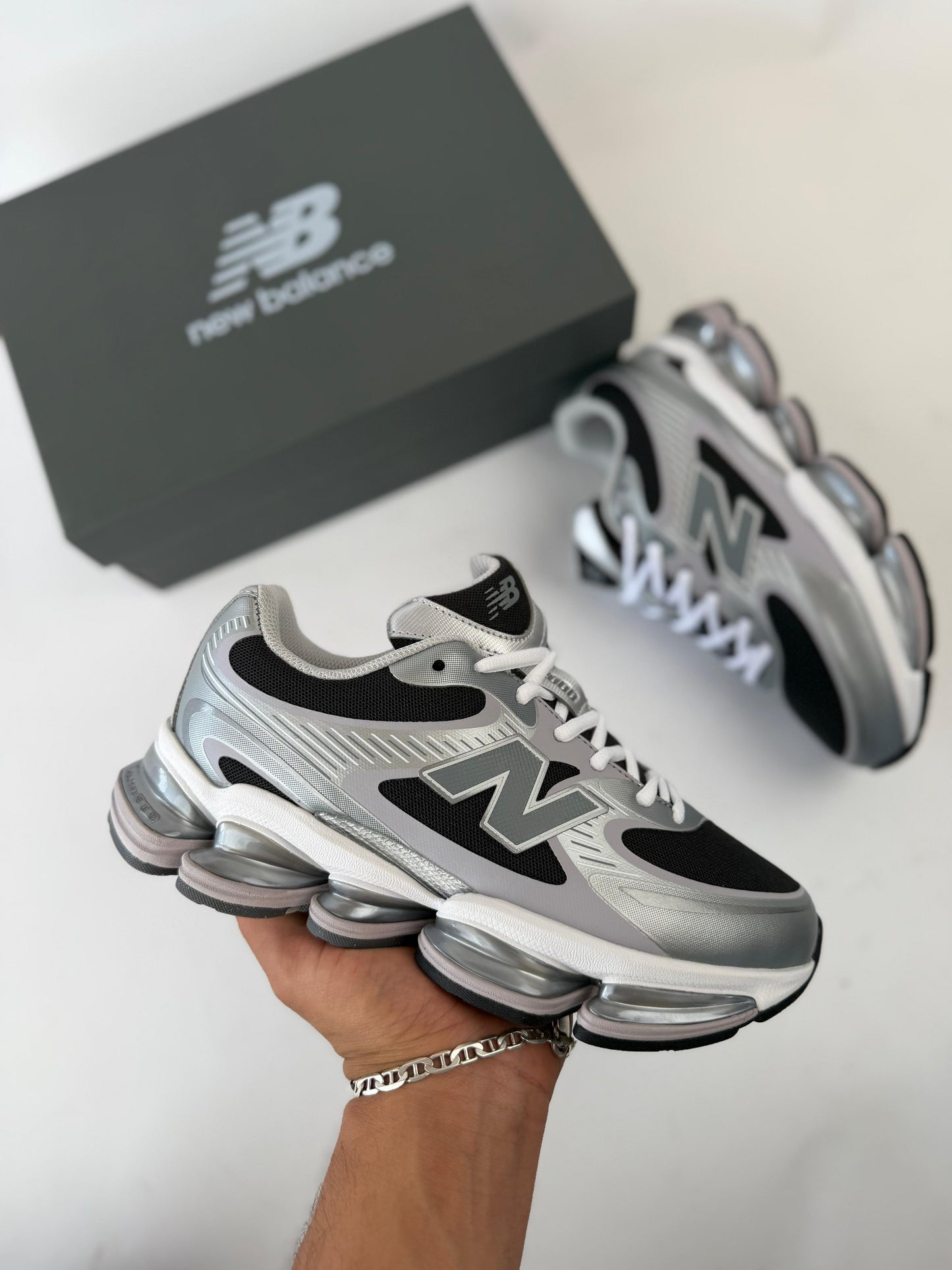 Zapatilla New Balance 2000