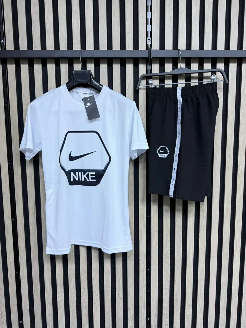 Conjunto Nike 2026
