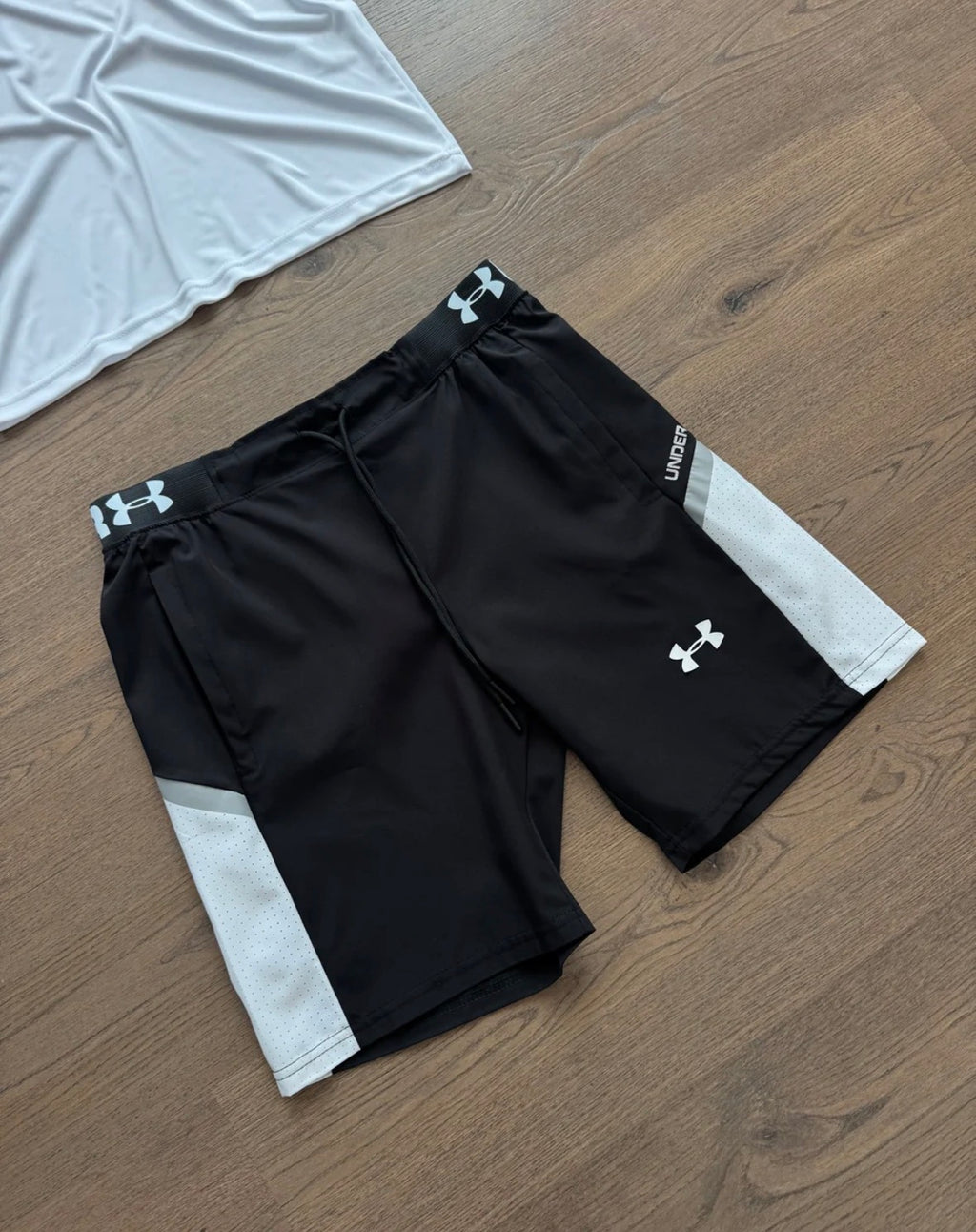 Conjunto Under Armour 2026