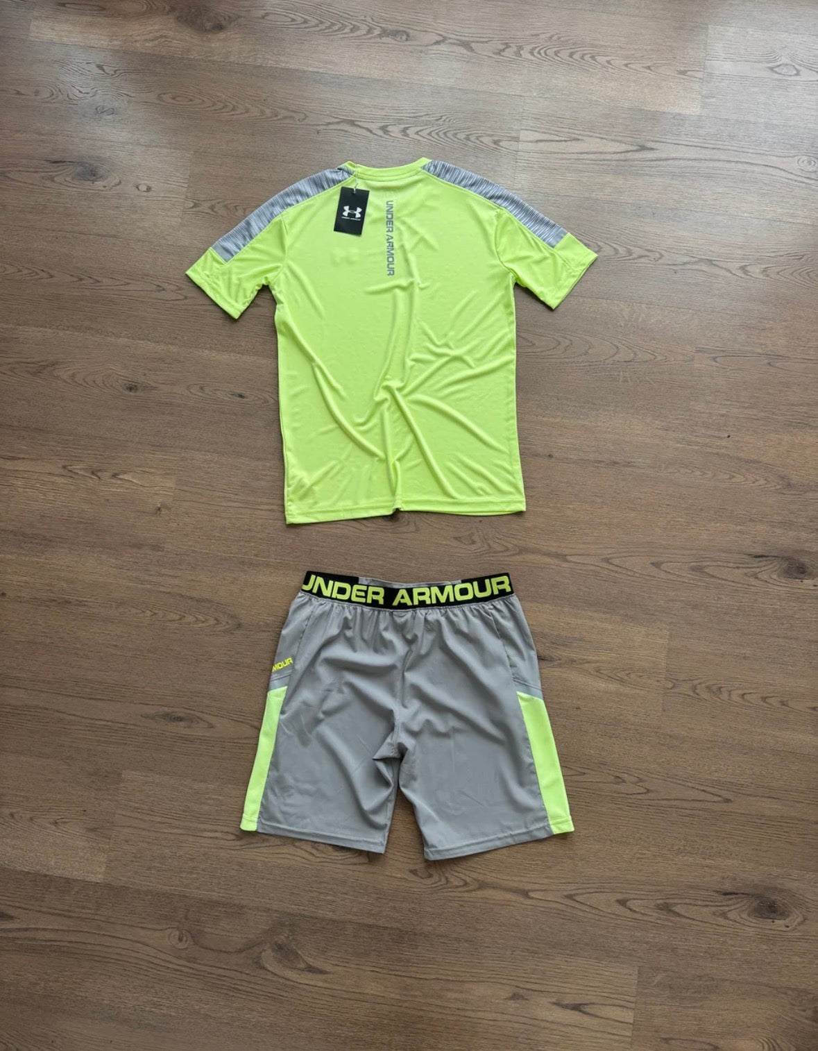 Conjunto Under Armour 2026